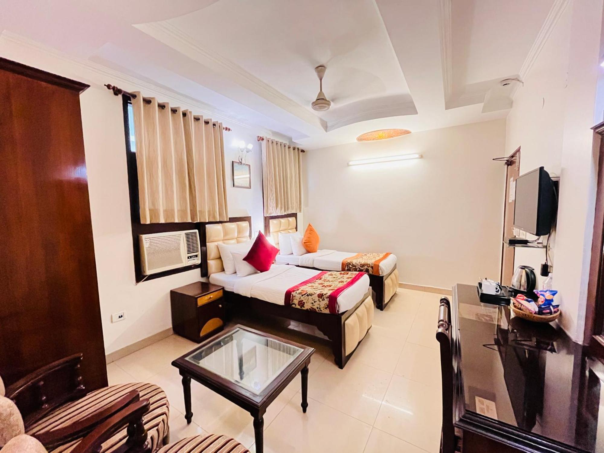 Hotel Paras - Karol Bagh Delhi Exterior foto