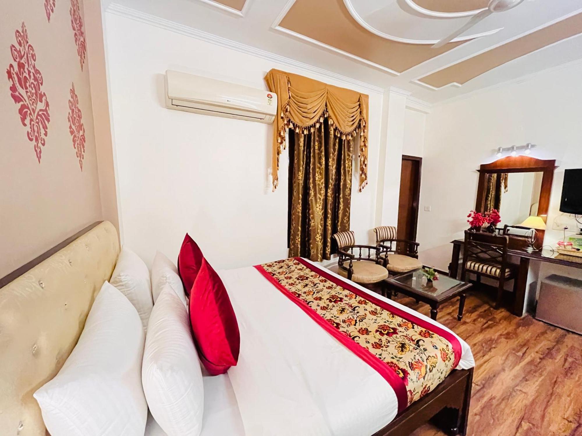 Hotel Paras - Karol Bagh Delhi Exterior foto