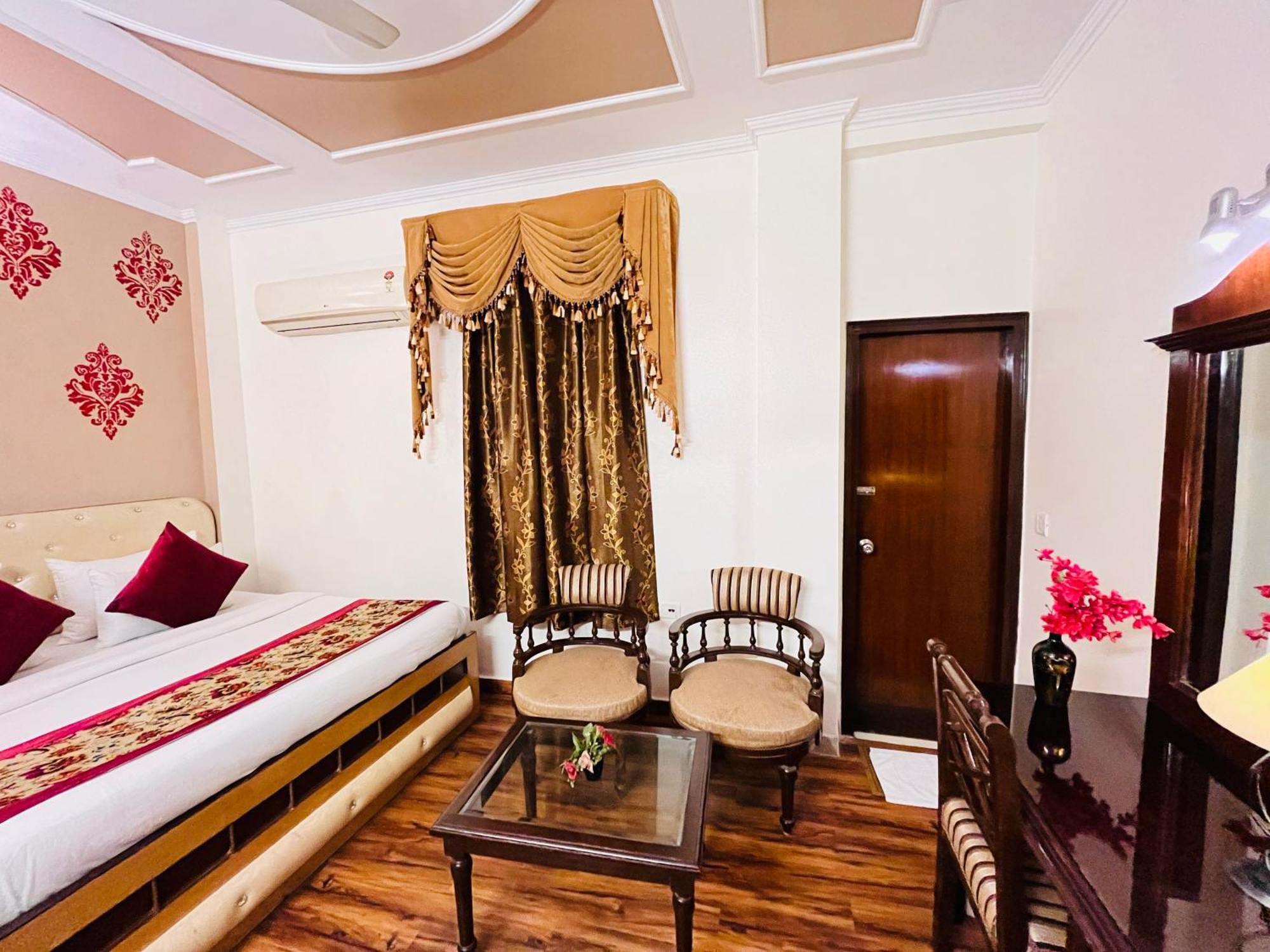 Hotel Paras - Karol Bagh Delhi Exterior foto